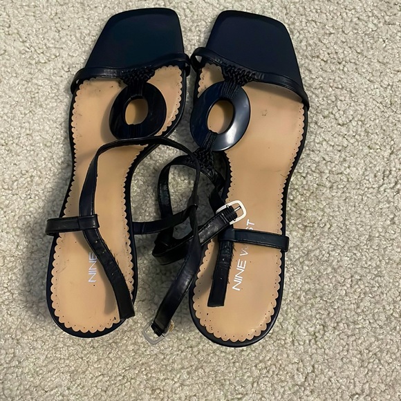 Barely worn nine west heels - Picture 1 of 3